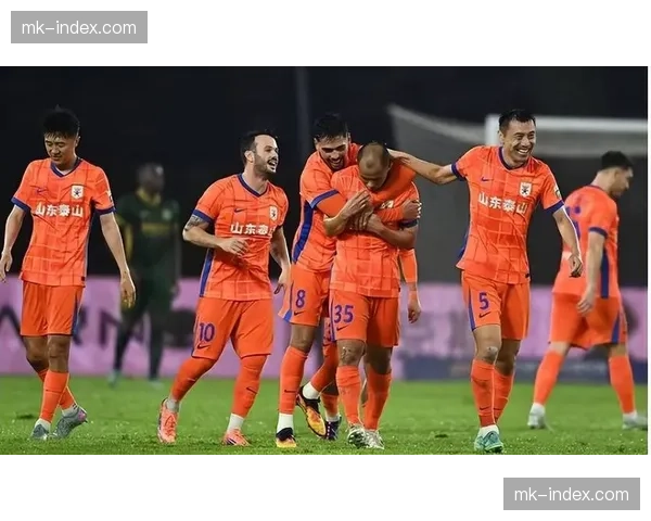 山东泰山阵容稳定性分析:仅换一名外援中卫,核心框架未动 山东泰山阵容稳定性分析:仅换一名外援中卫,核心框架未动